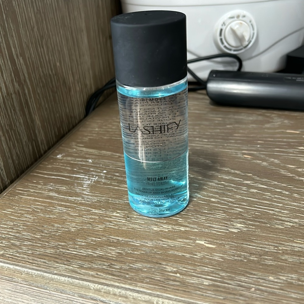 Lashify Melt away remover